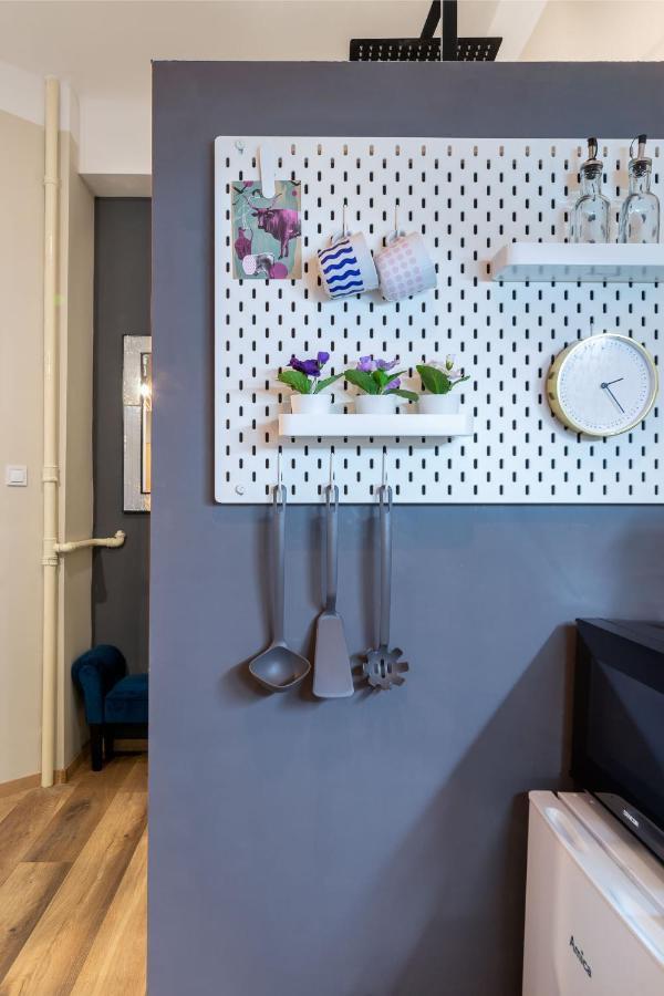 Economy Downtown Design Apartments - Free Parking - Balcony - Super Puplic Transport - Ac Budapest Eksteriør billede