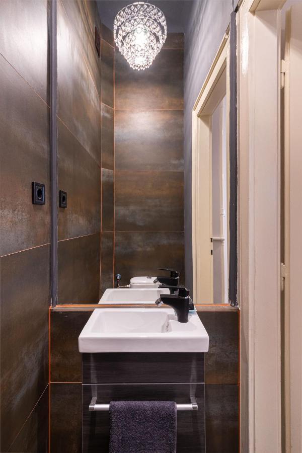 Economy Downtown Design Apartments - Free Parking - Balcony - Super Puplic Transport - Ac Budapest Eksteriør billede