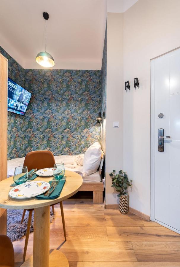 Economy Downtown Design Apartments - Free Parking - Balcony - Super Puplic Transport - Ac Budapest Eksteriør billede
